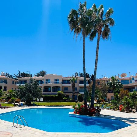 Golden Palms Paradise Garden Paphos Exteriör bild