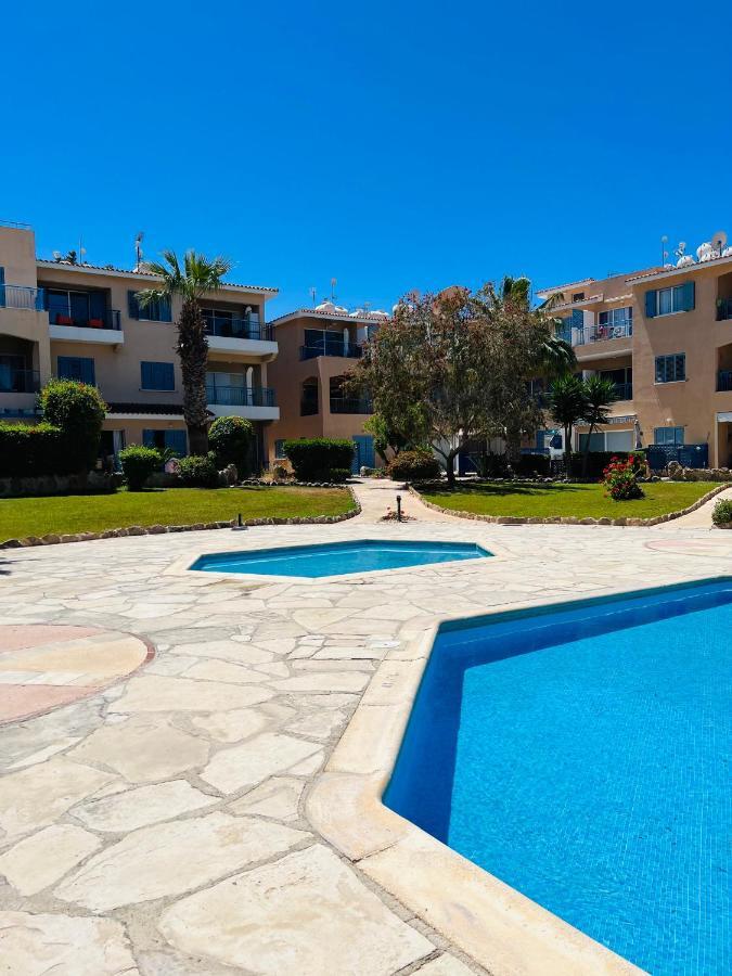 Golden Palms Paradise Garden Paphos Exteriör bild